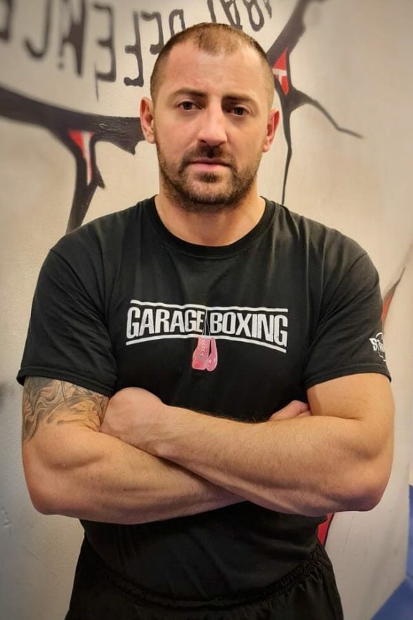 Boxtrainer vom Garage Combat Club